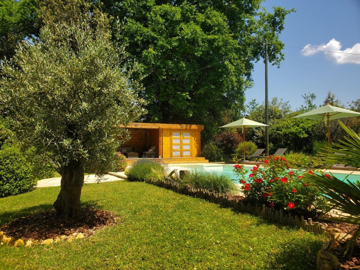 Aux Couleurs D'Esteil Sainte-Nathalène Εξωτερικό φωτογραφία